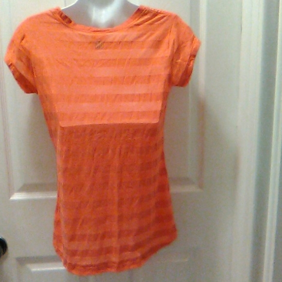 Orange knit top by "the Balance Collection" - Picture 7 of 8